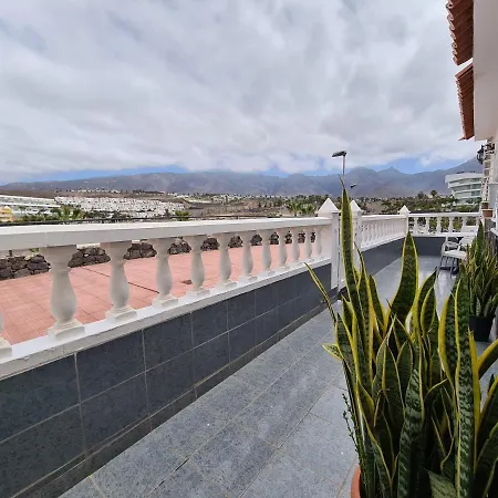 Casa Polideportivo * アデヘ